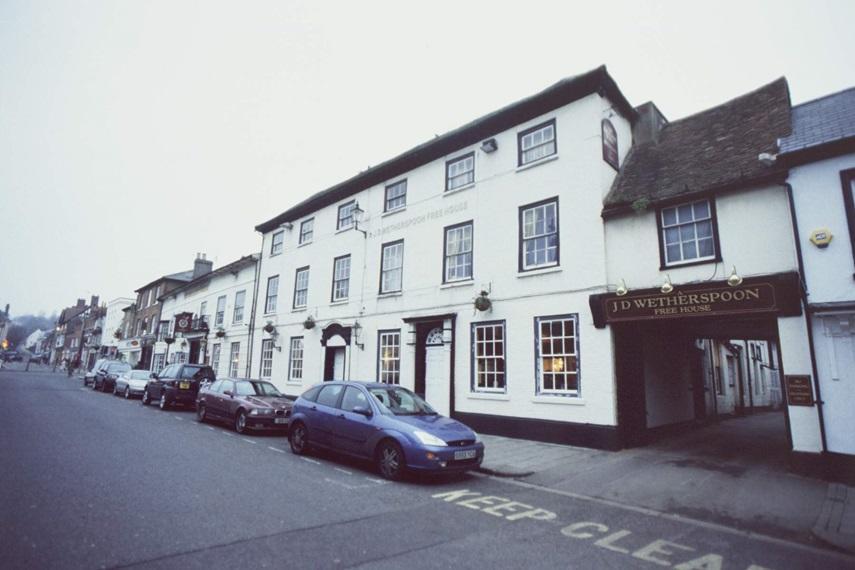 The Catherine Wheel Wetherspoon Hotel Хенли-на-Темзе Экстерьер фото
