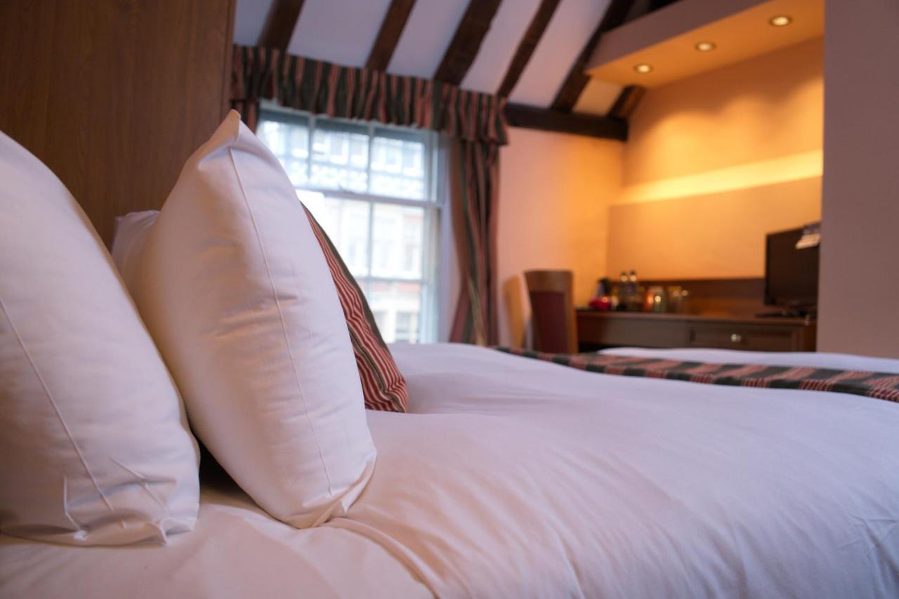 The Catherine Wheel Wetherspoon Hotel Хенли-на-Темзе Экстерьер фото